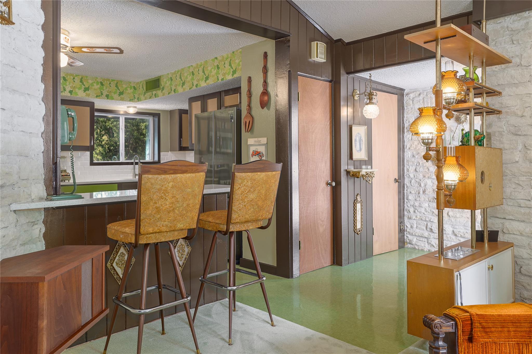 1818 Vance Cir, Austin, TX 78701