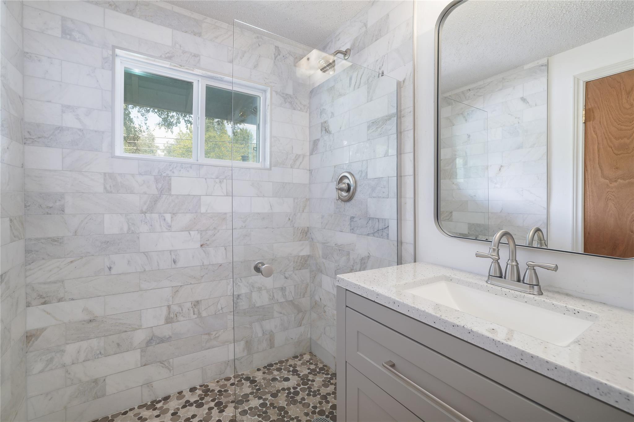 1818 Vance Cir, Austin, TX 78701