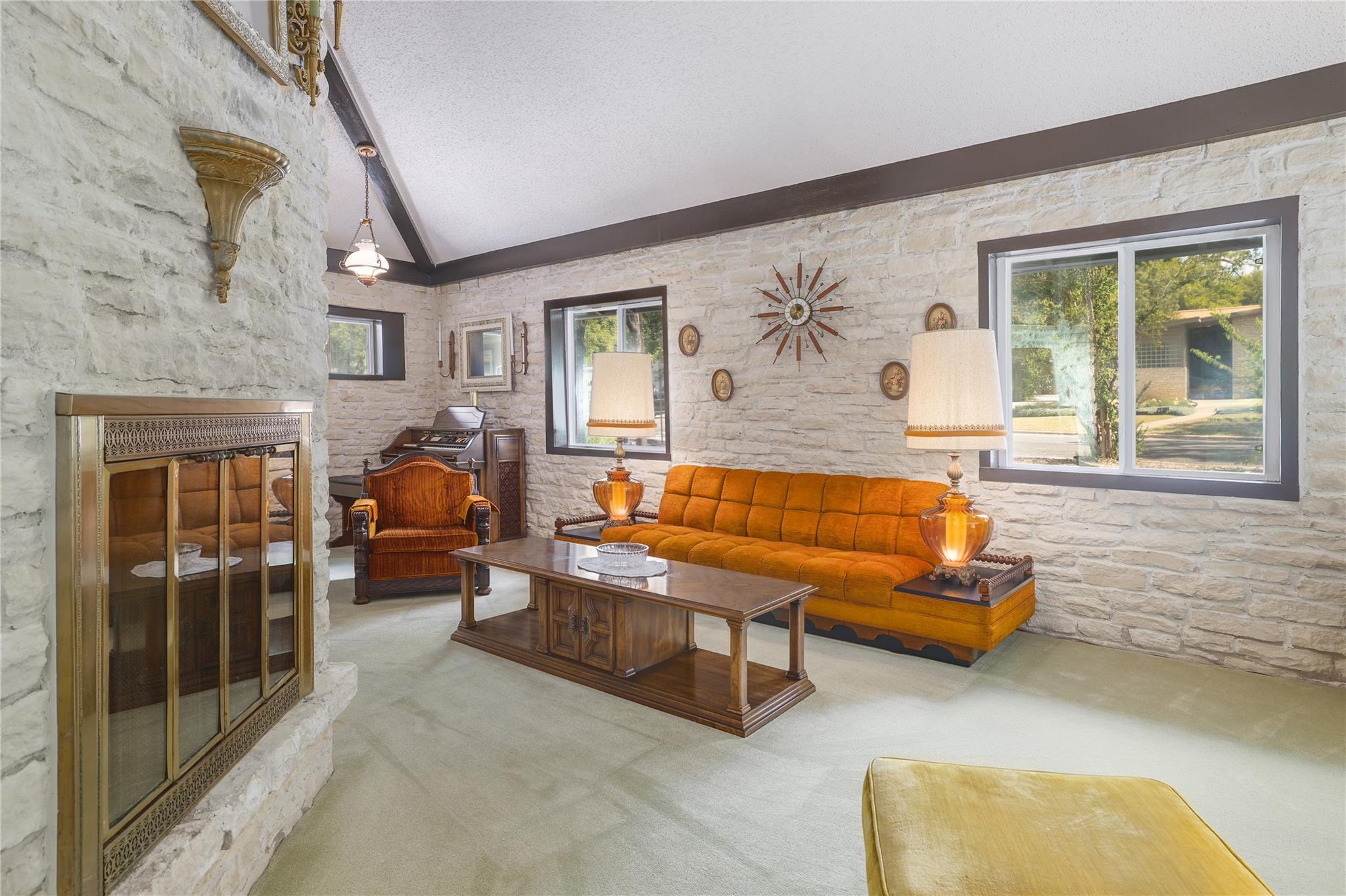 1818 Vance Cir, Austin, TX 78701