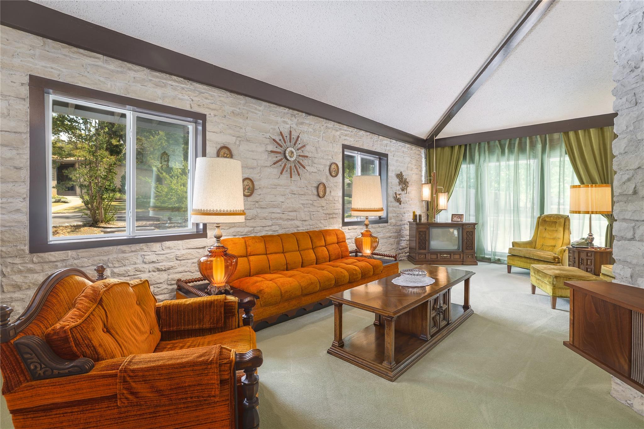 1818 Vance Cir, Austin, TX 78701