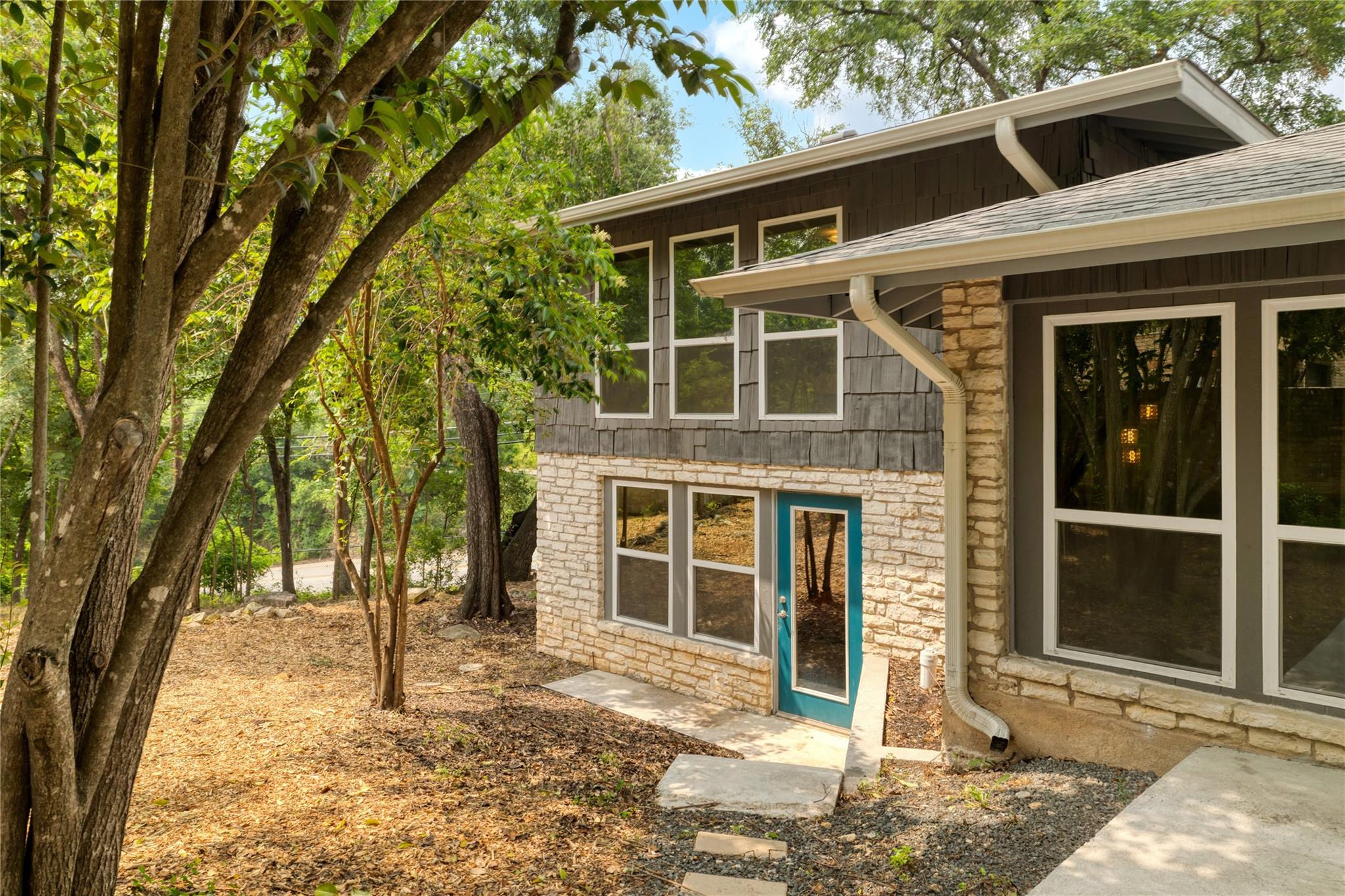 1818 Vance Cir, Austin, TX 78701