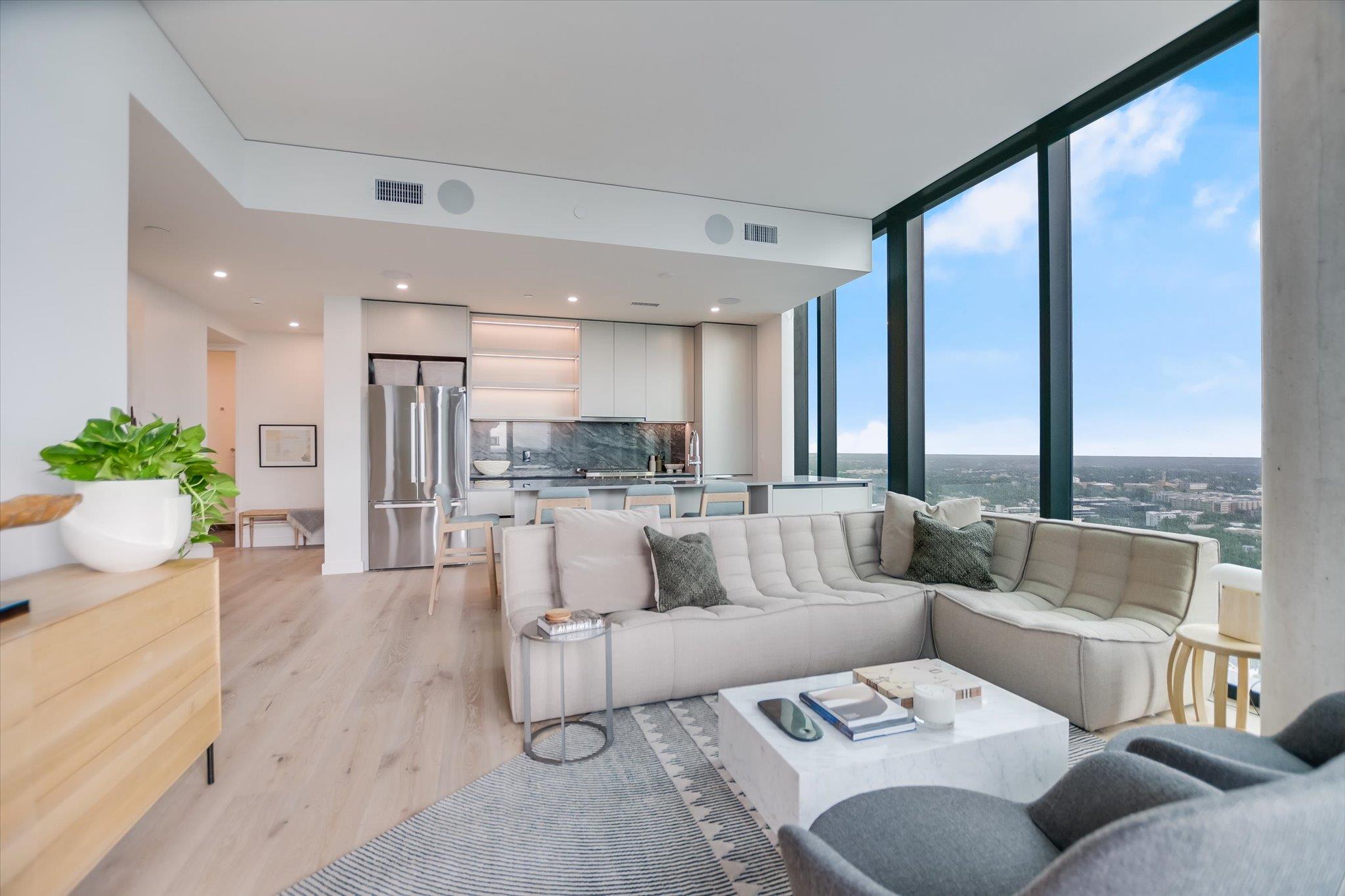 610 Davis St # 2502, Austin, TX 78701