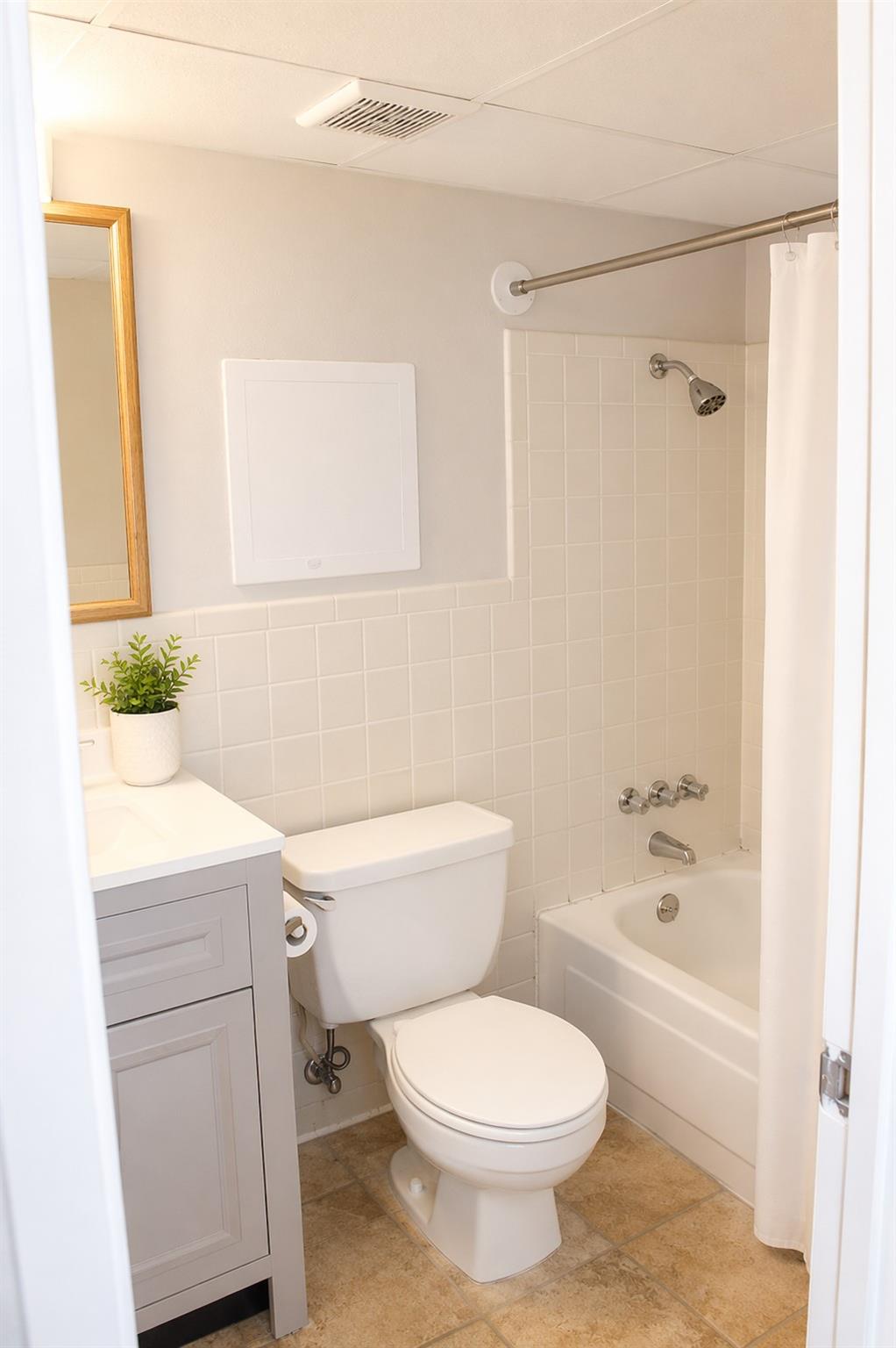 1800 Lavaca St # 203, Austin, TX 78701