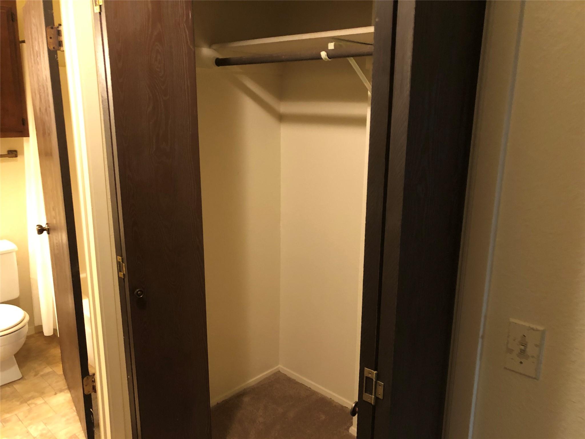 914 W MEADOWMERE Ln, Austin, TX 78758