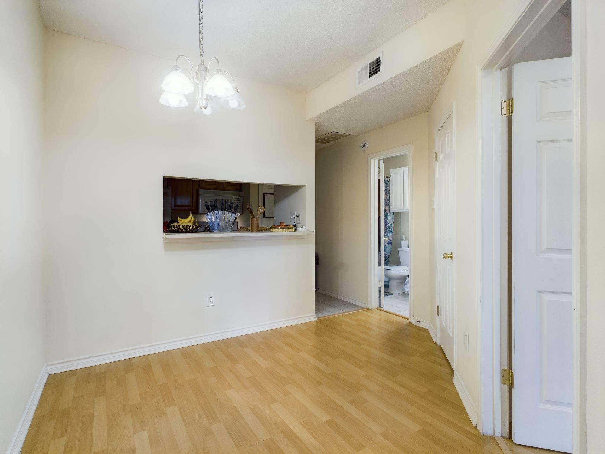 3001 Cedar Ave # 209, Austin, TX 78705