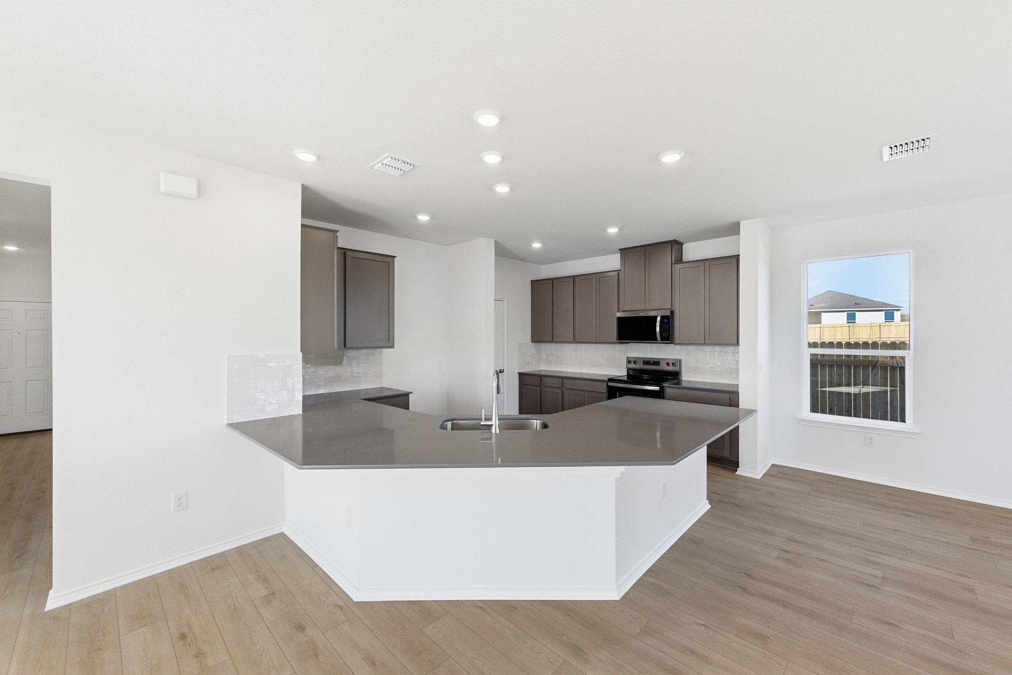 7225 Dunaway Pass, Del Valle, TX 78617