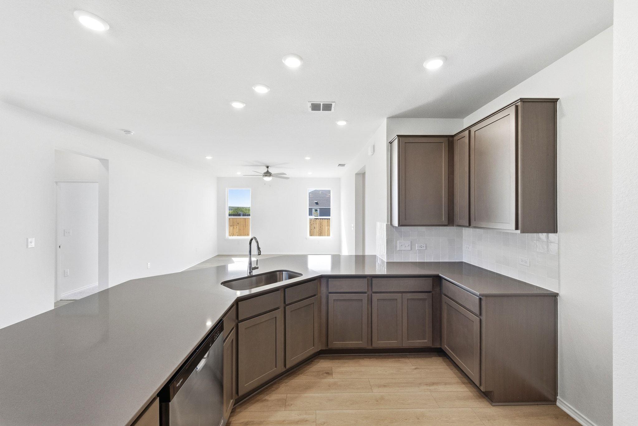 7225 Dunaway Pass, Del Valle, TX 78617