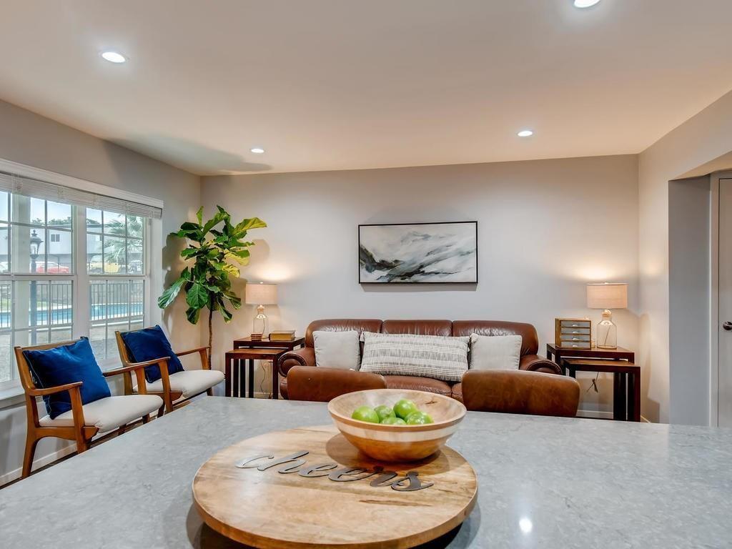 910 Duncan Ln # 16, Austin, TX 78705