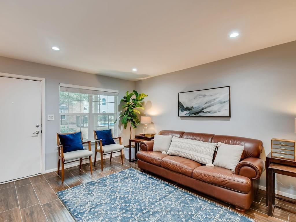 910 Duncan Ln # 16, Austin, TX 78705