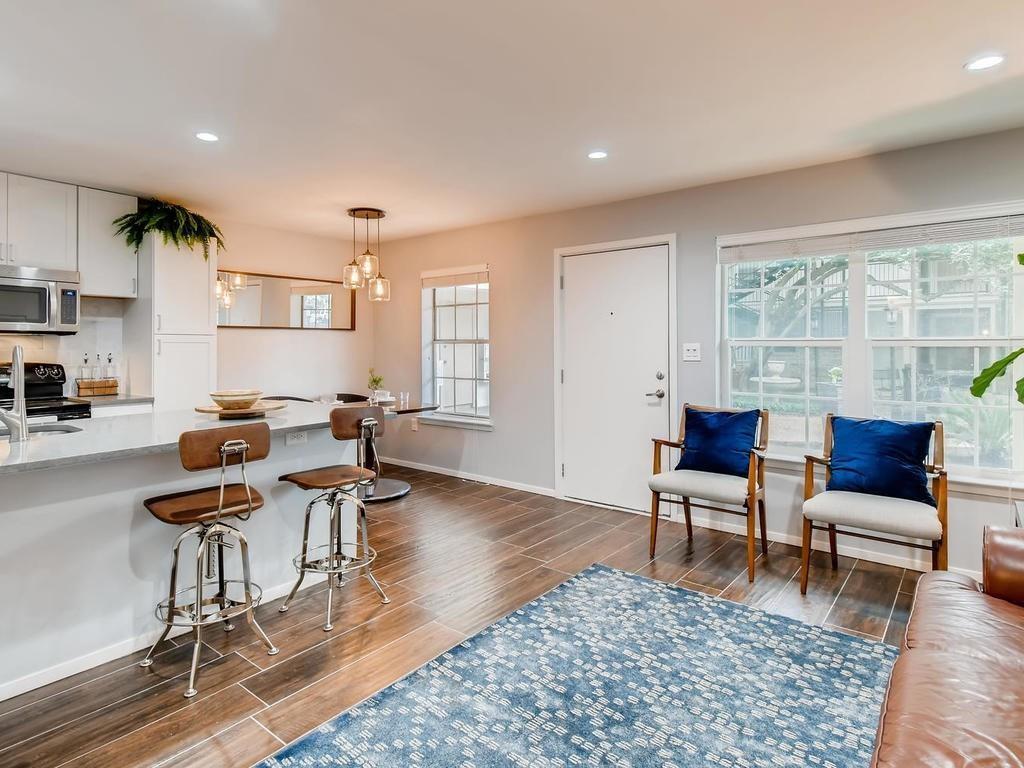 910 Duncan Ln # 16, Austin, TX 78705