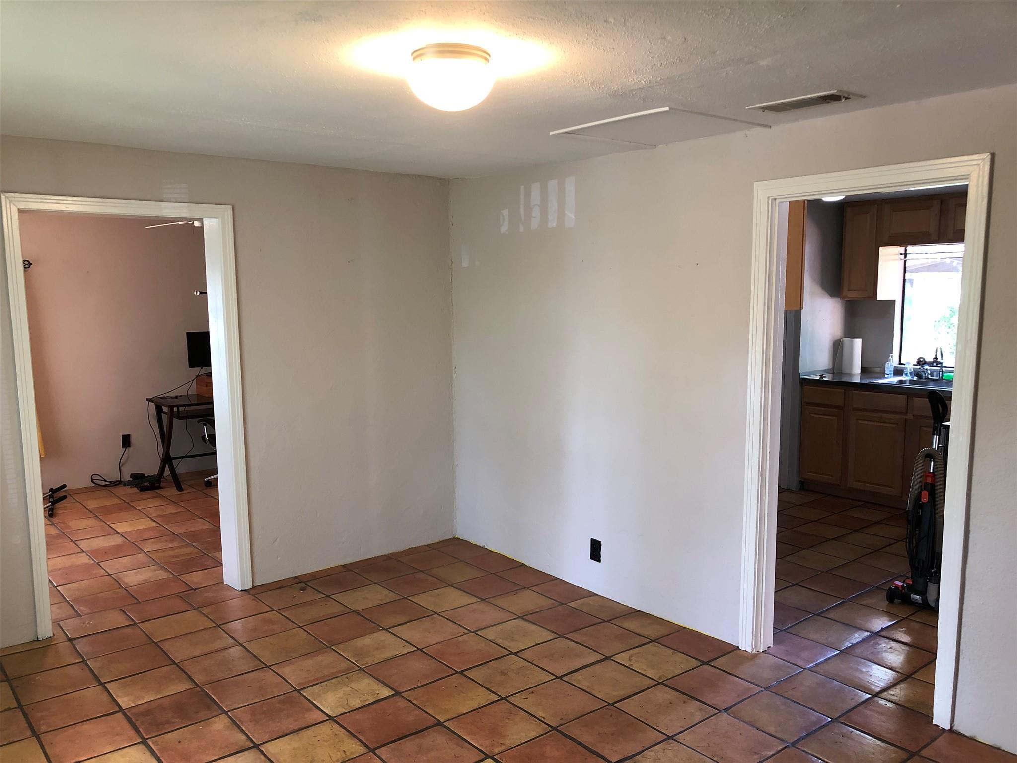 1206 W 51st St, Austin, TX 78756