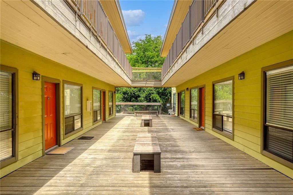 908 Poplar St # 105, Austin, TX 78705