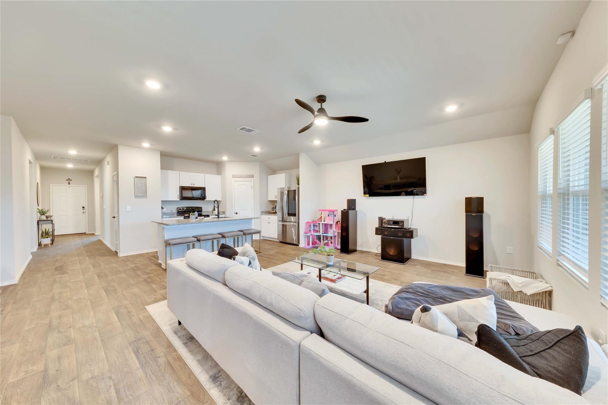 6104 Shanjia Dr, Austin, TX 78724