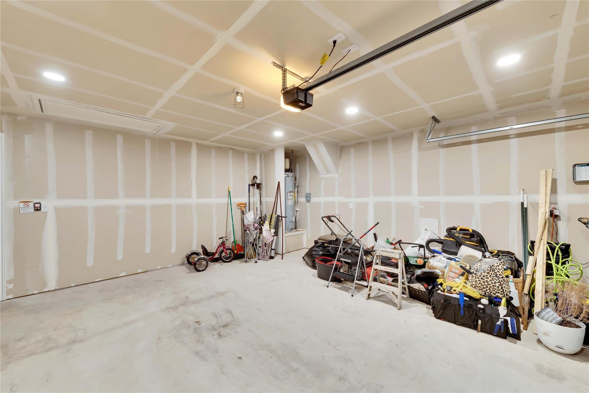 6104 Shanjia Dr, Austin, TX 78724