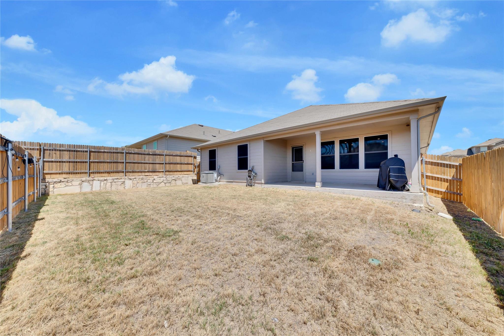 6104 Shanjia Dr, Austin, TX 78724