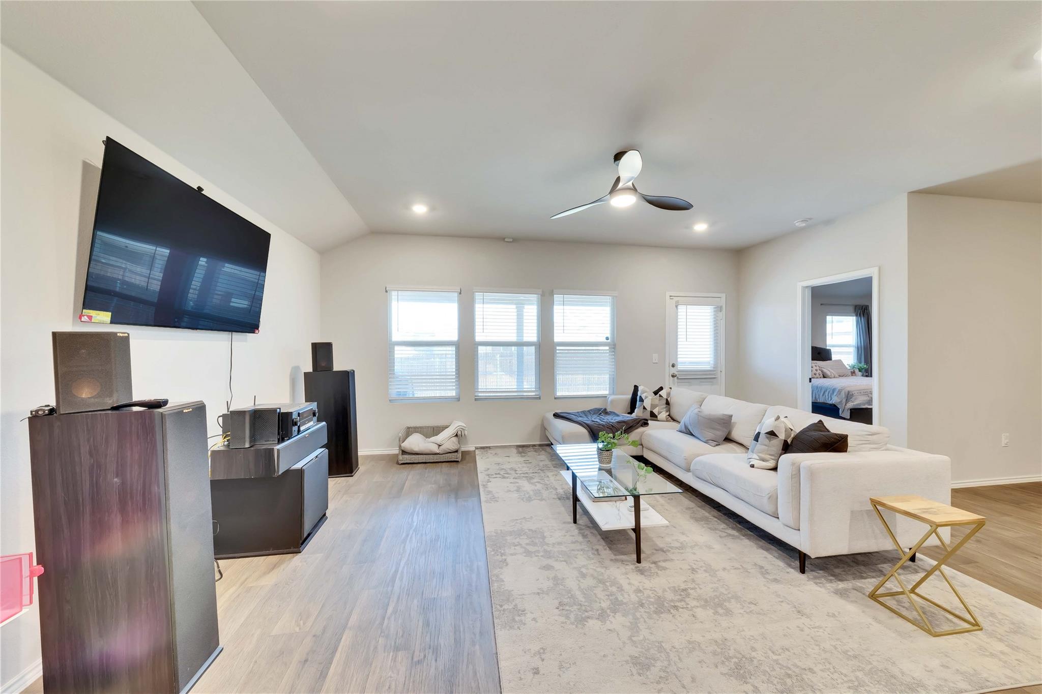 6104 Shanjia Dr, Austin, TX 78724