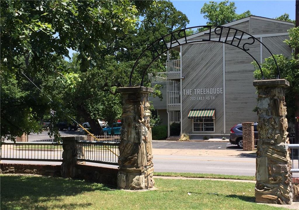 202 E 45th St # 203, Austin, TX 78751