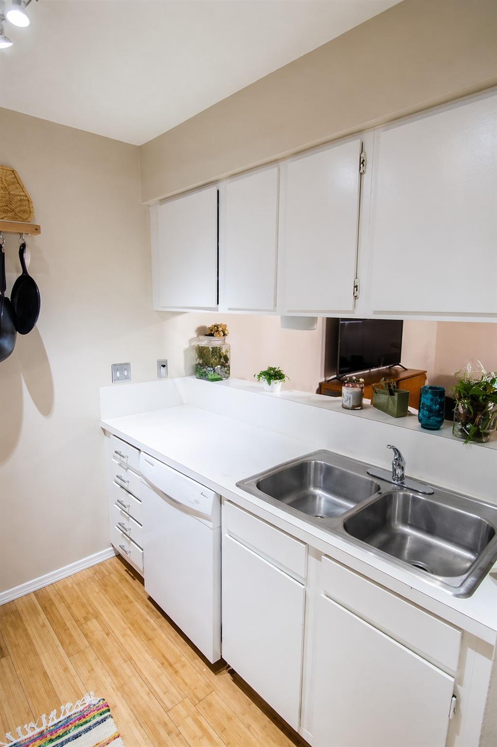 202 E 45th St # 203, Austin, TX 78751