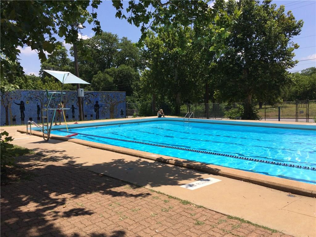 202 E 45th St # 203, Austin, TX 78751