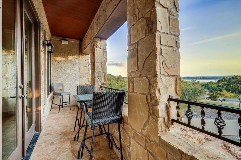 17005 Northlake Hills Dr, Jonestown, TX 78645