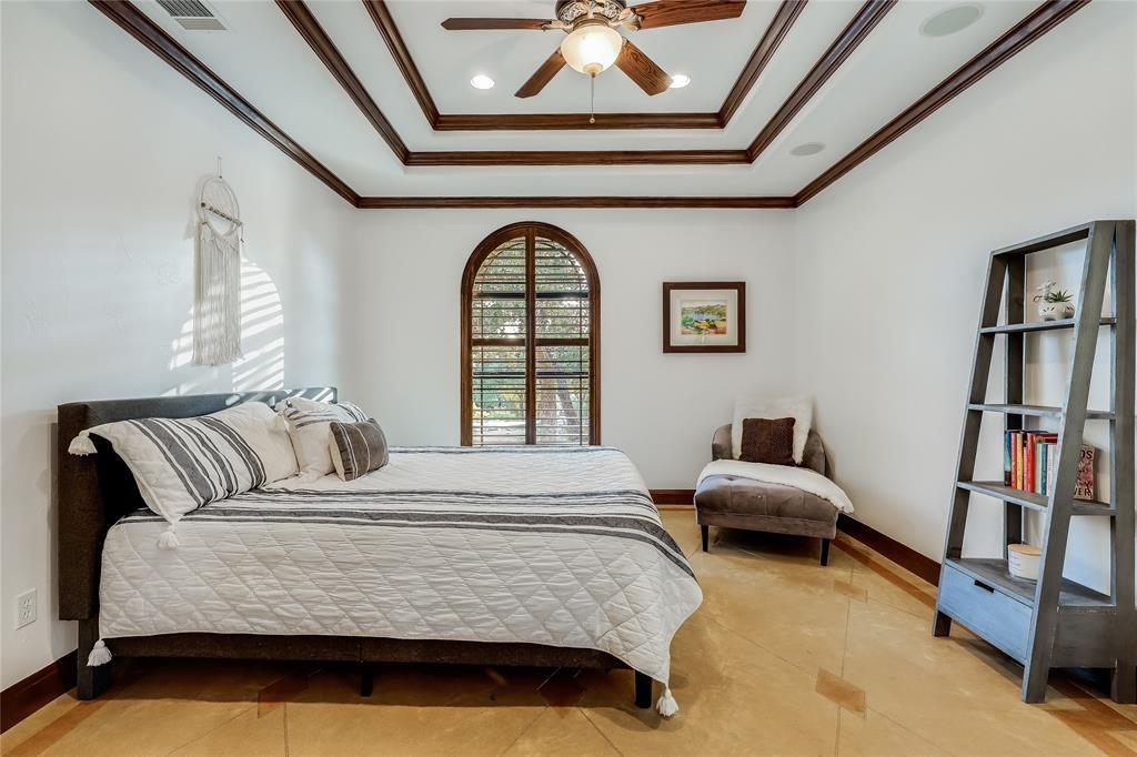 17005 Northlake Hills Dr, Jonestown, TX 78645