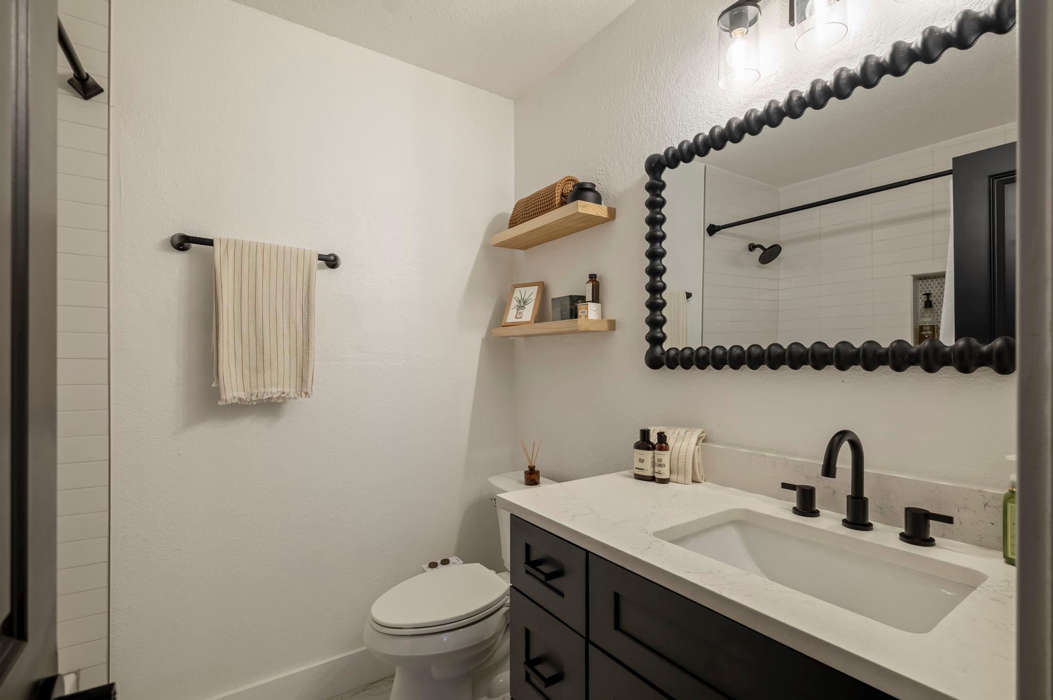 7305 Meadowood Dr, Austin, TX 78723