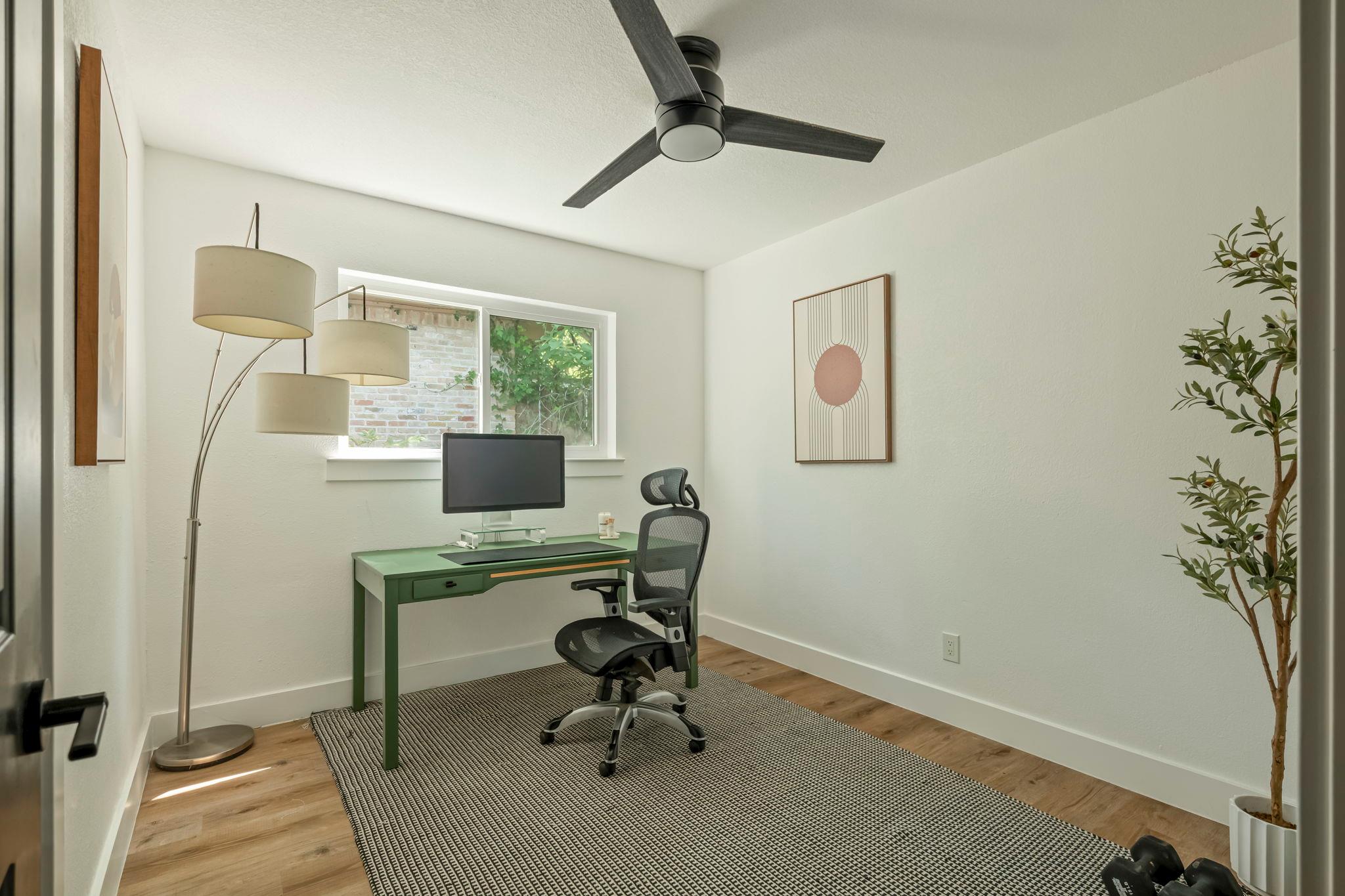 7305 Meadowood Dr, Austin, TX 78723