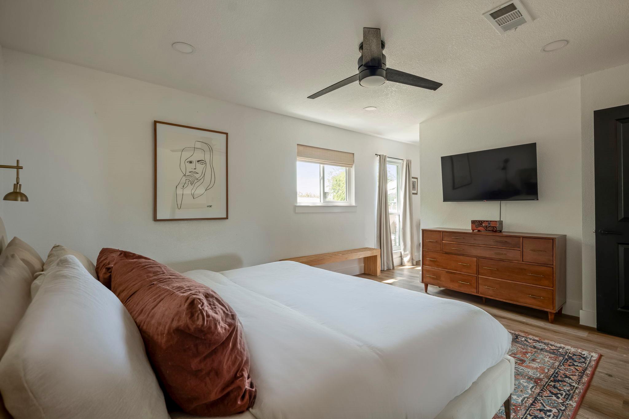 7305 Meadowood Dr, Austin, TX 78723