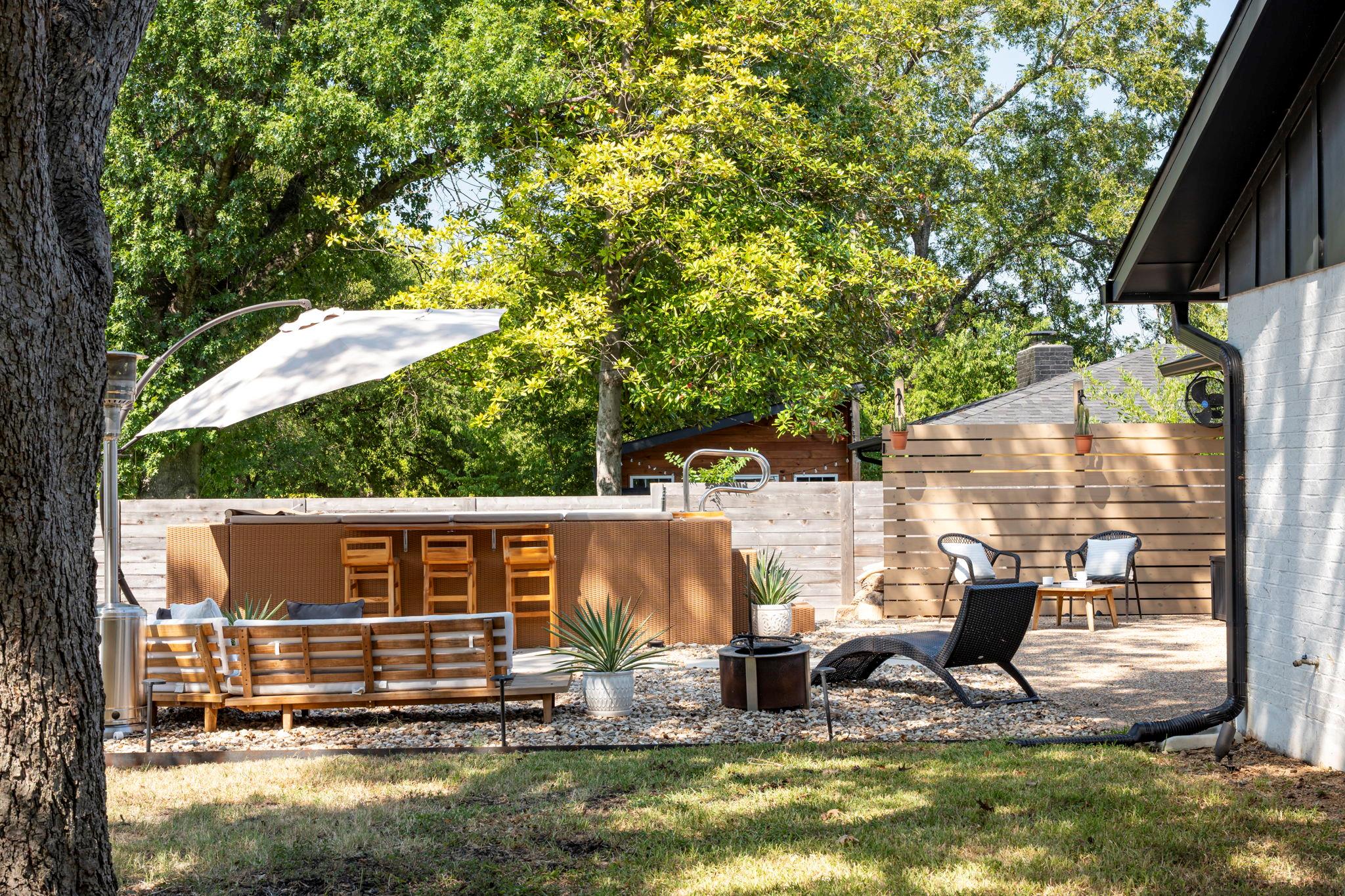 7305 Meadowood Dr, Austin, TX 78723