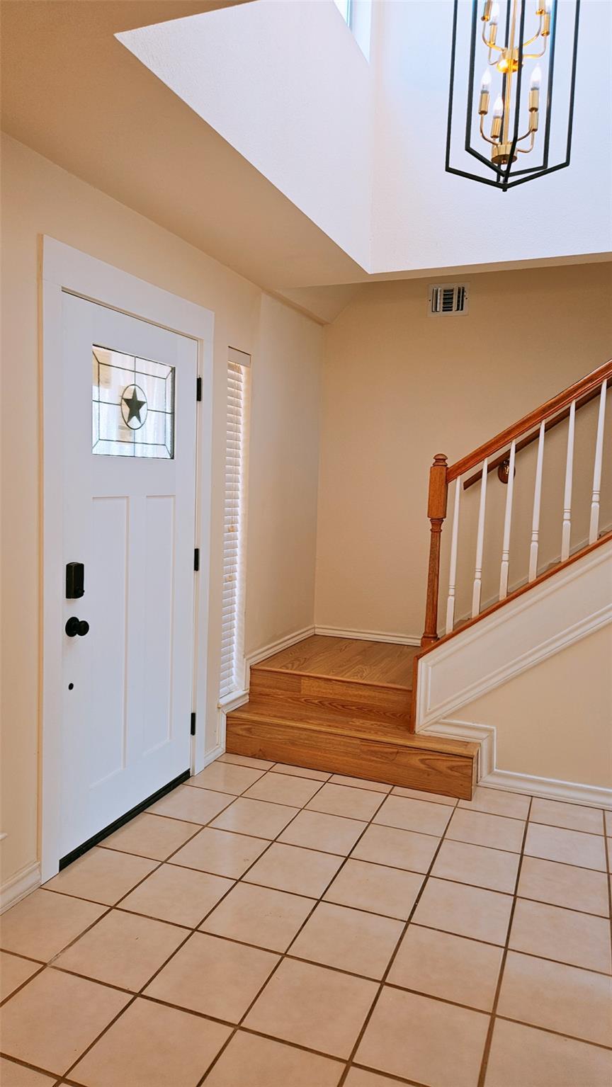 105 Meadow Dr, Georgetown, TX 78633