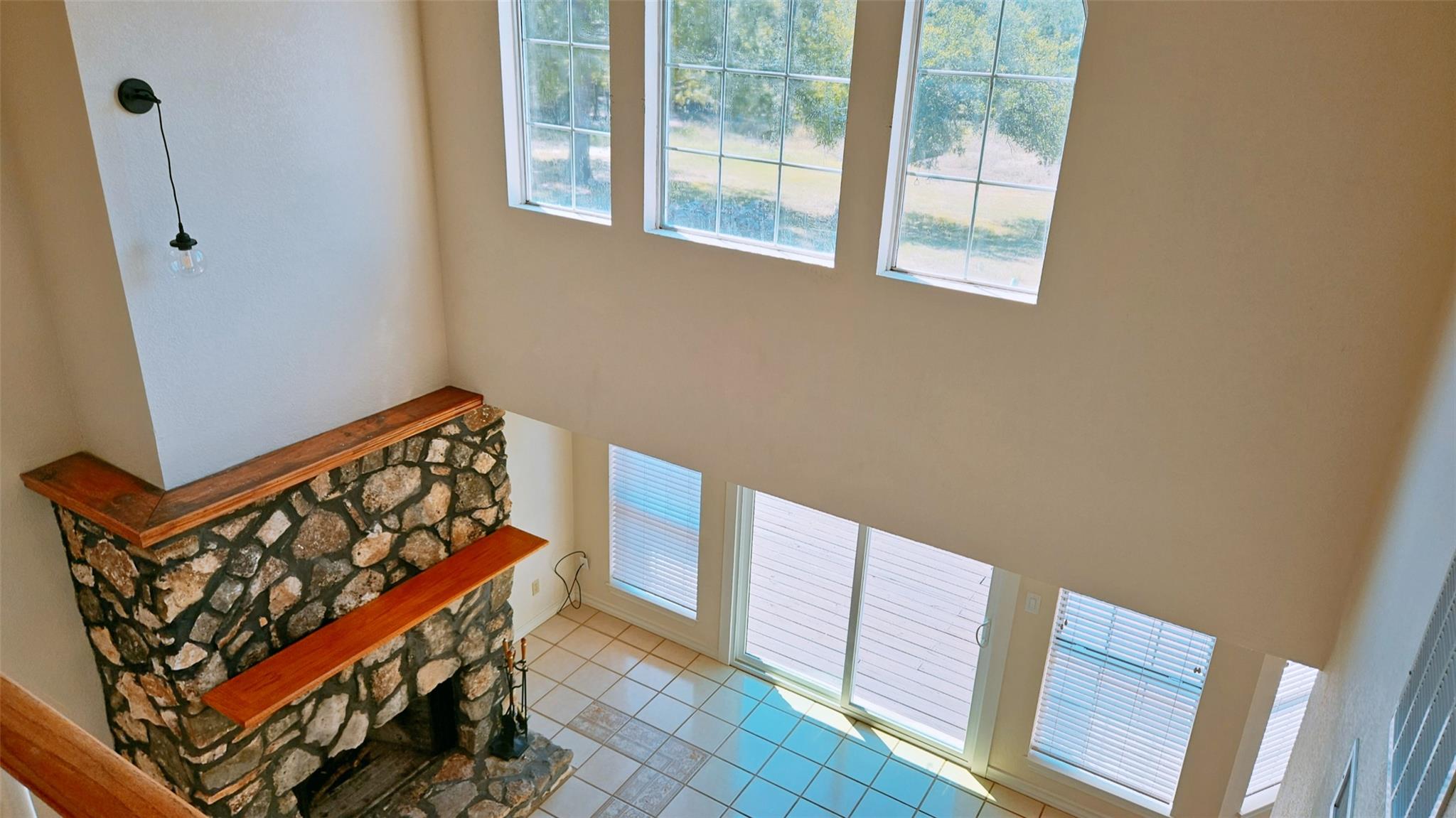 105 Meadow Dr, Georgetown, TX 78633