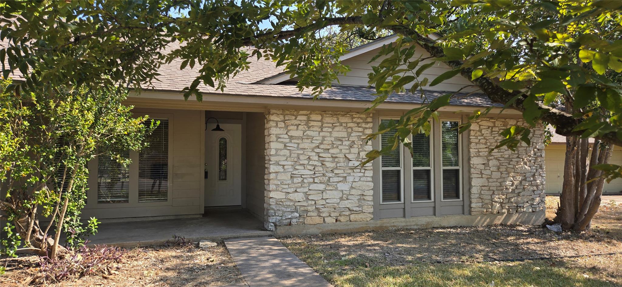 2104 Village Way Dr, Austin, TX 78745