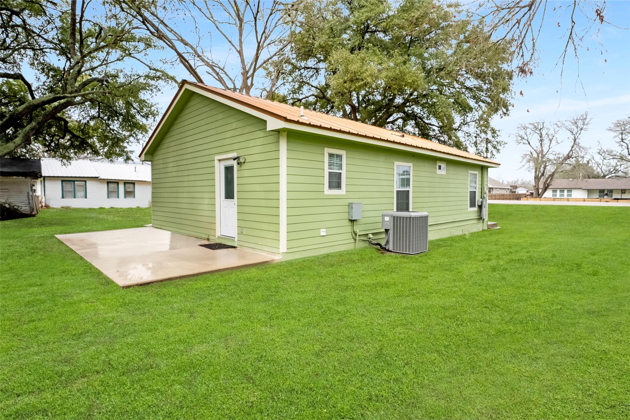 237 San Marcos Highway, Luling, TX 78648