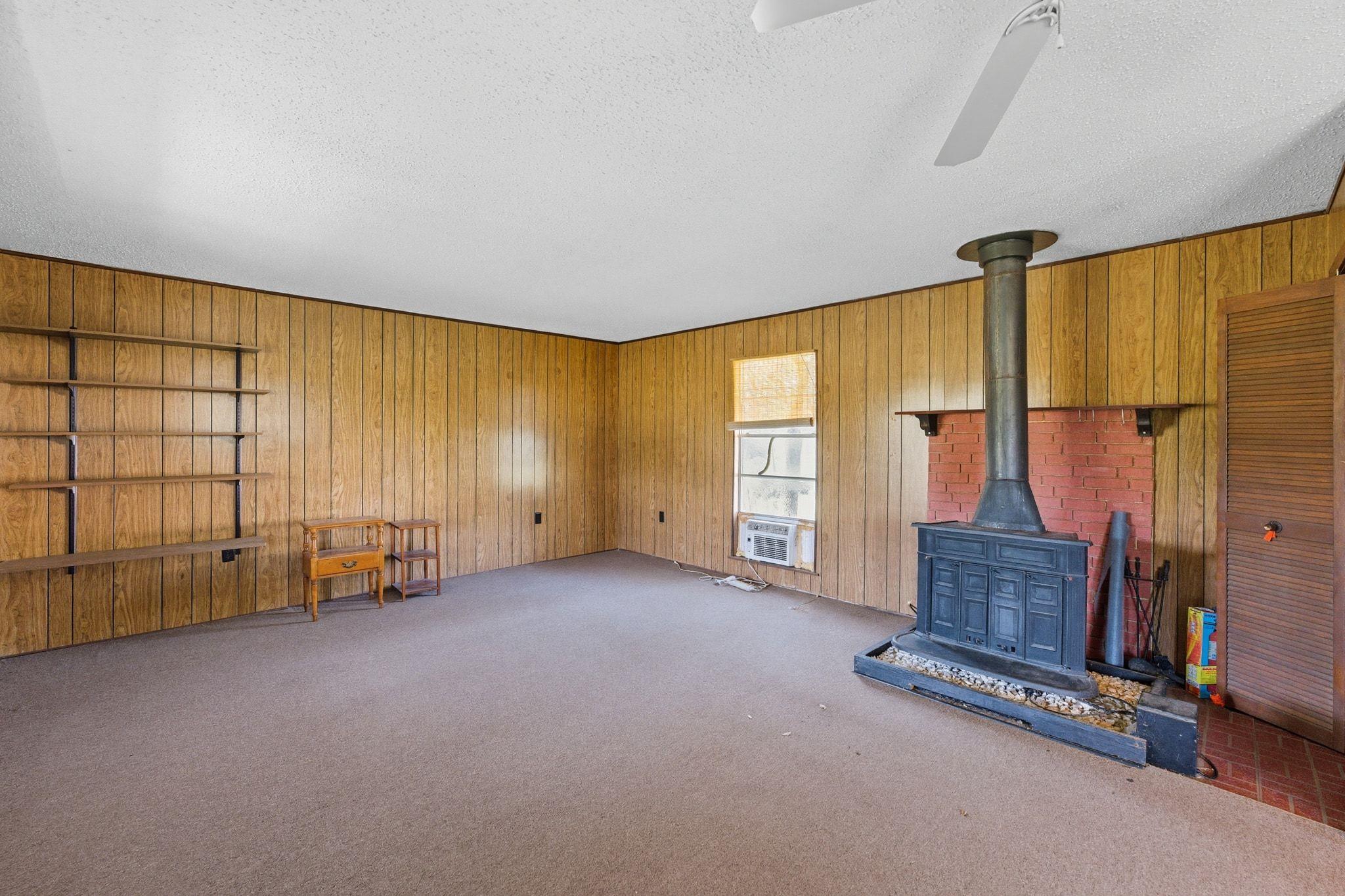 807 County Road 420, Spicewood, TX 78669