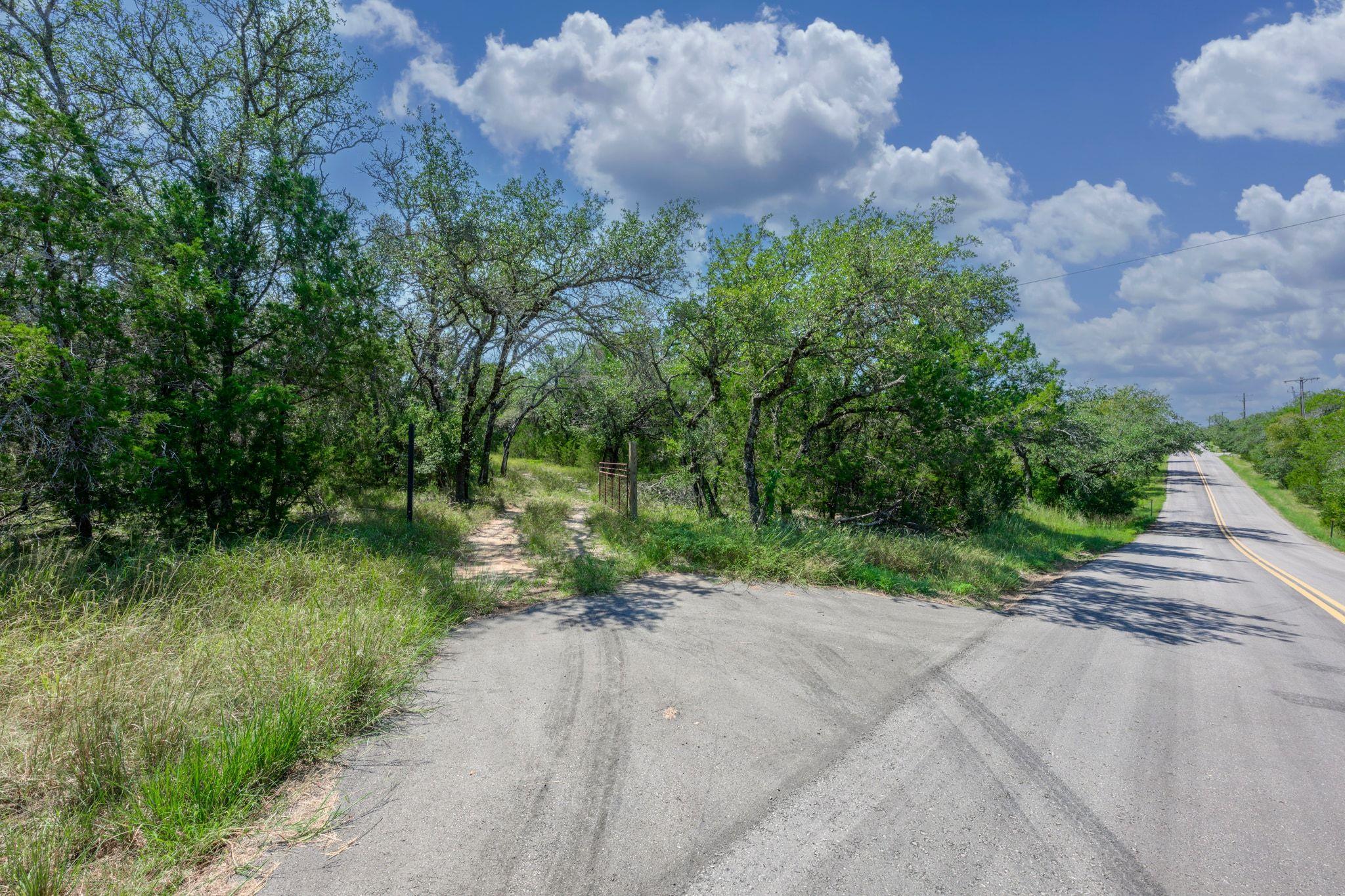 807 County Road 420, Spicewood, TX 78669