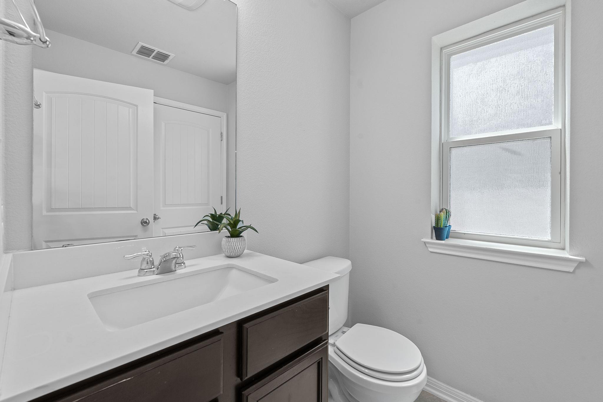 134 Friendship Oak Dr, San Marcos, TX 78666