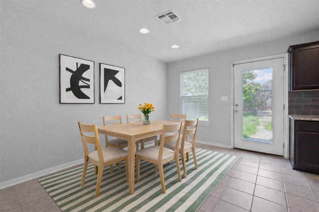 134 Friendship Oak Dr, San Marcos, TX 78666