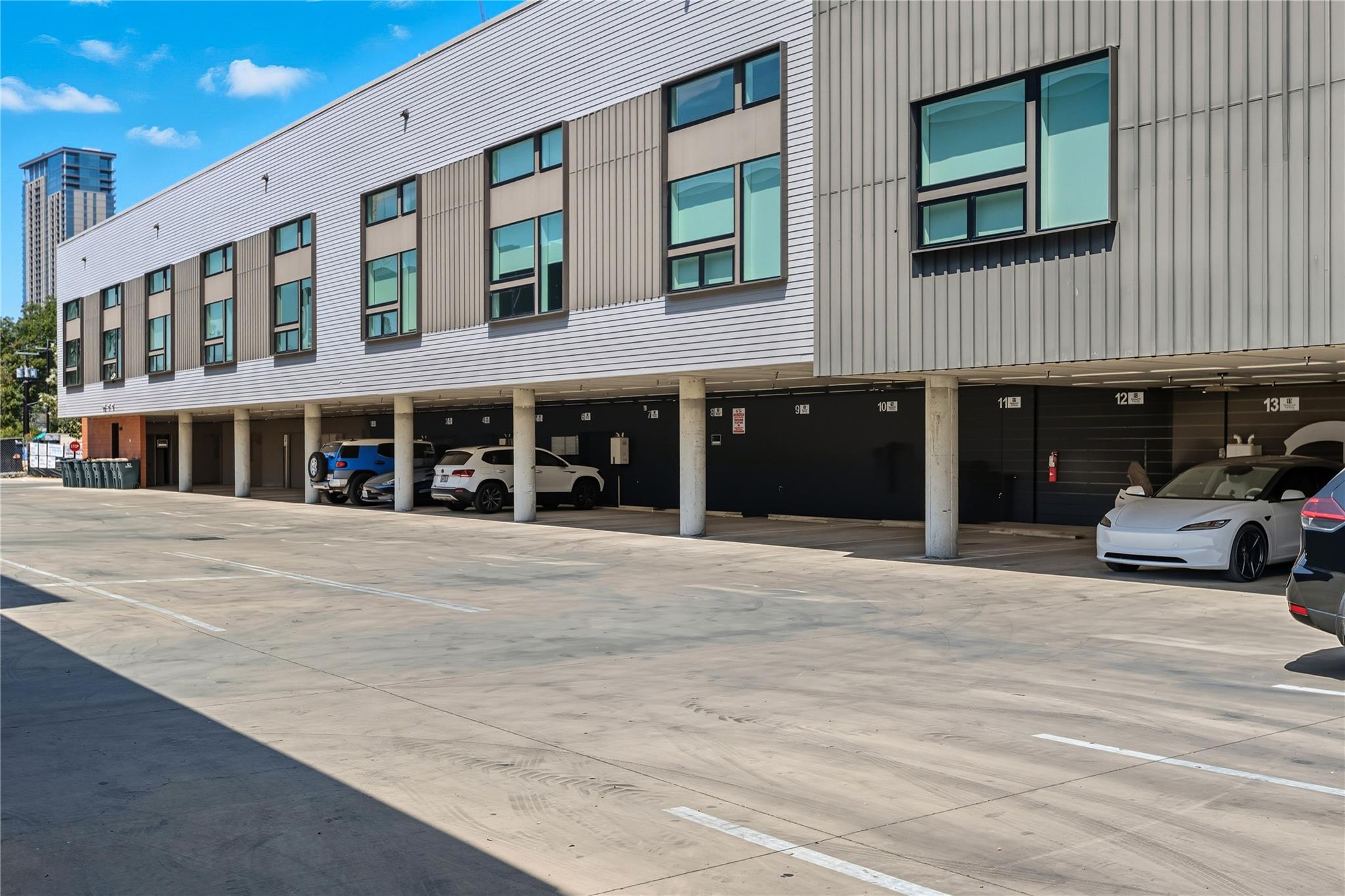 49 Navasota St # 205, Austin, TX 78702