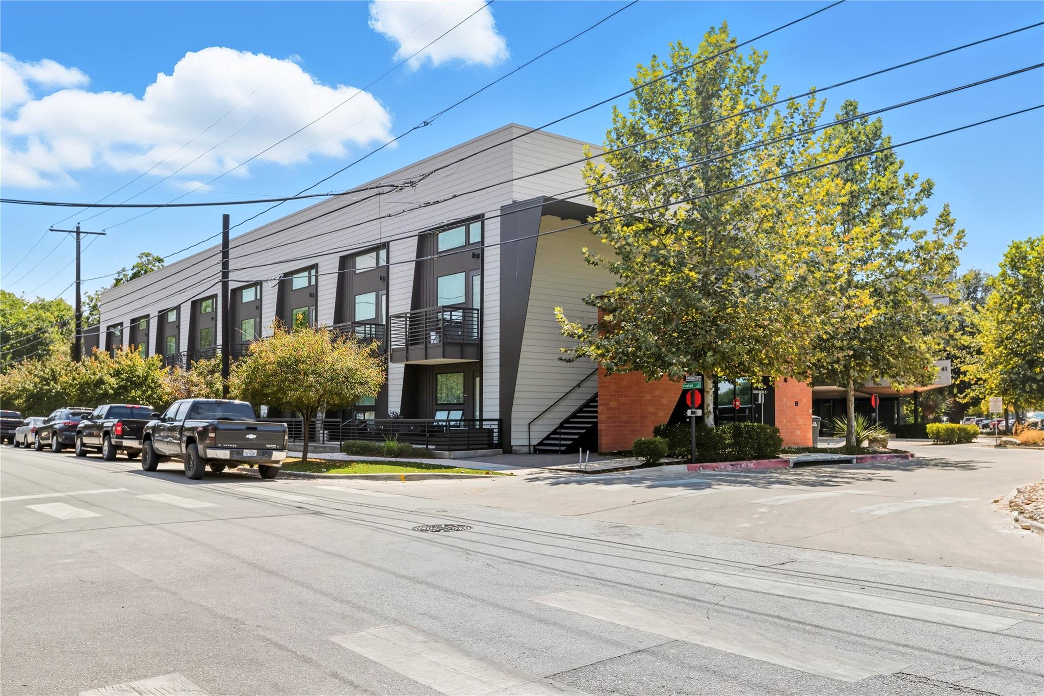 49 Navasota St # 205, Austin, TX 78702