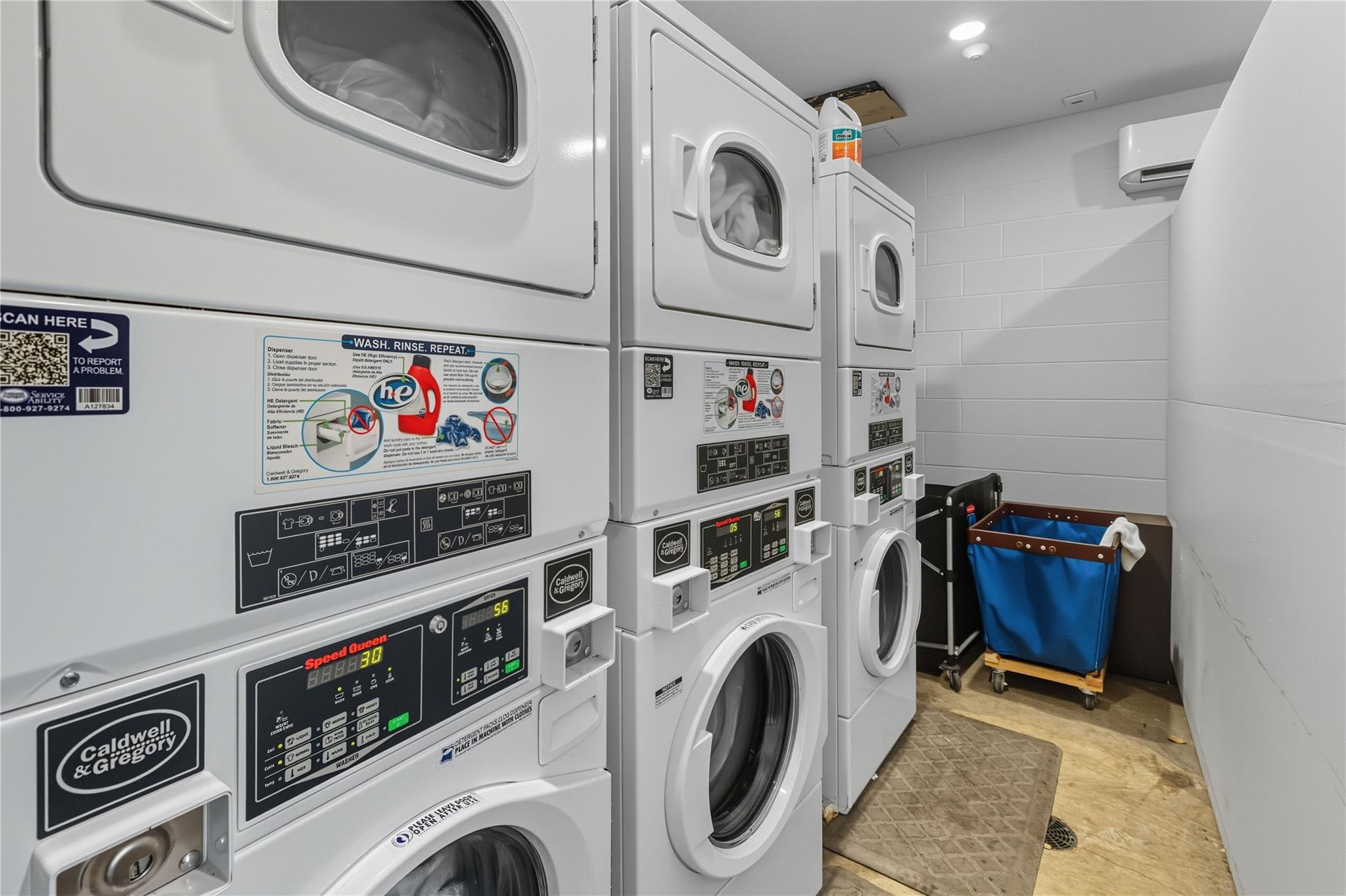 49 Navasota St # 205, Austin, TX 78702