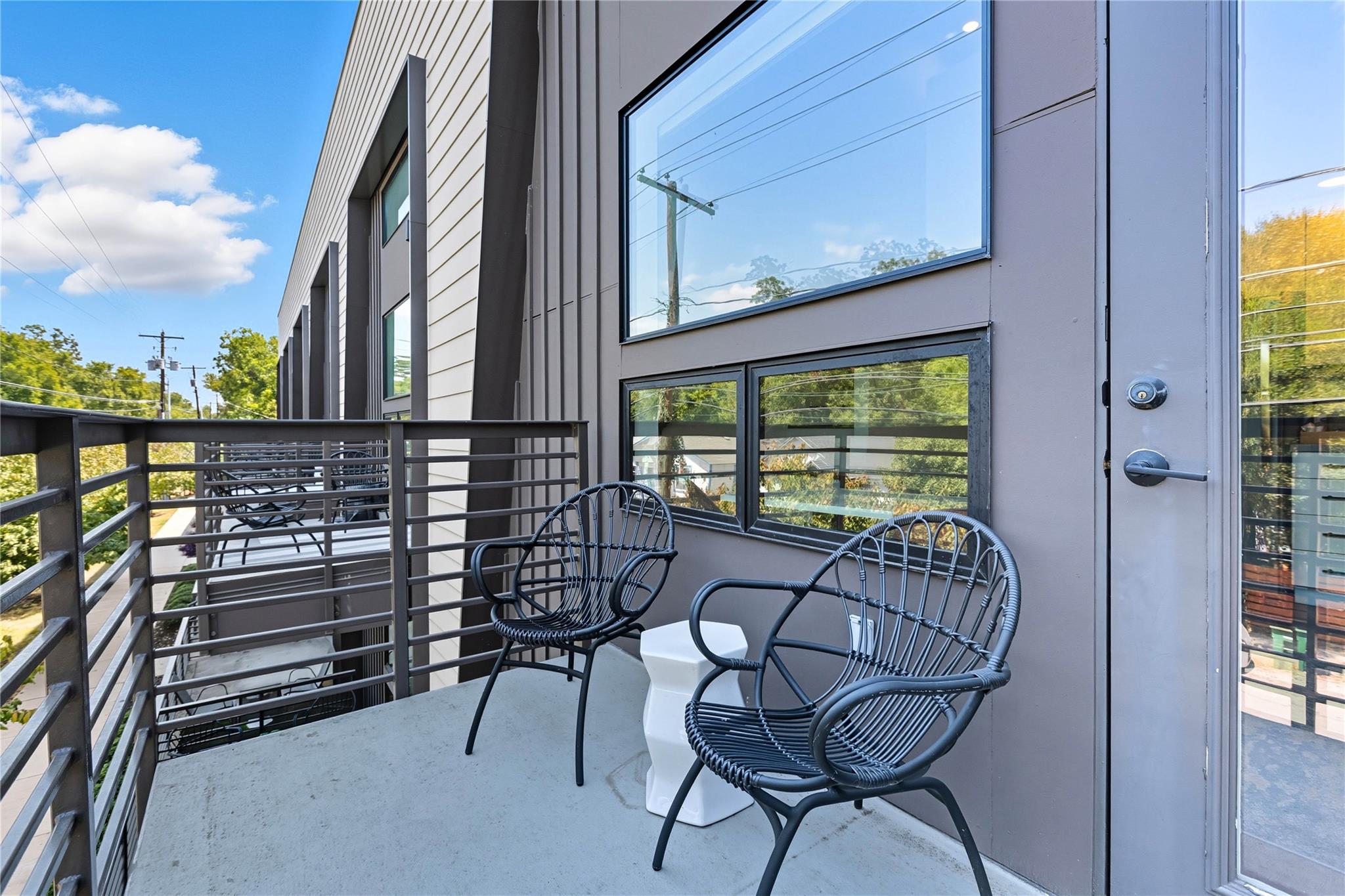 49 Navasota St # 205, Austin, TX 78702