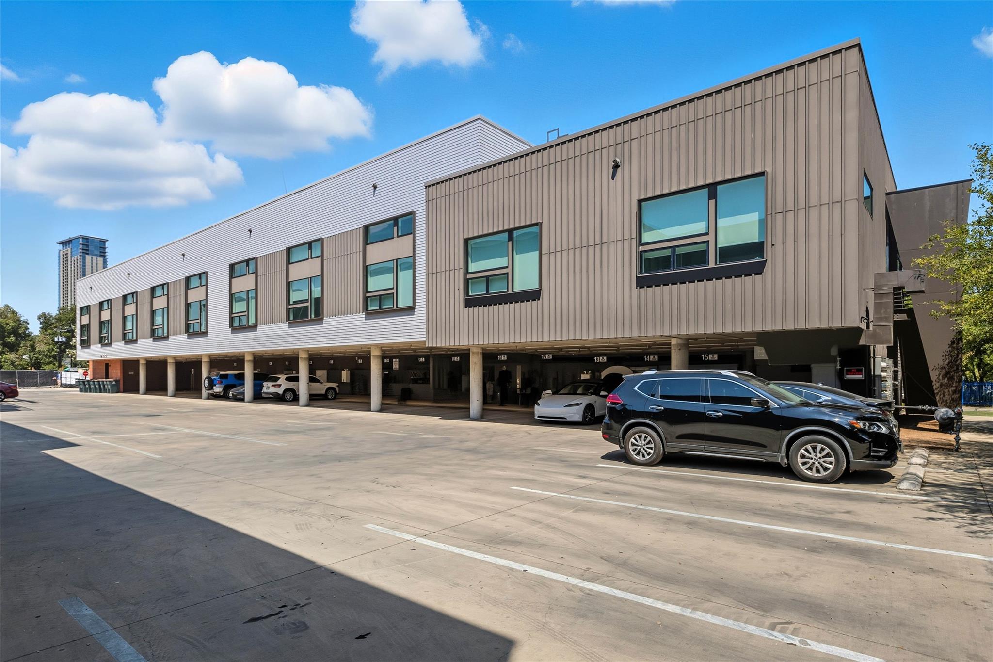 49 Navasota St # 205, Austin, TX 78702