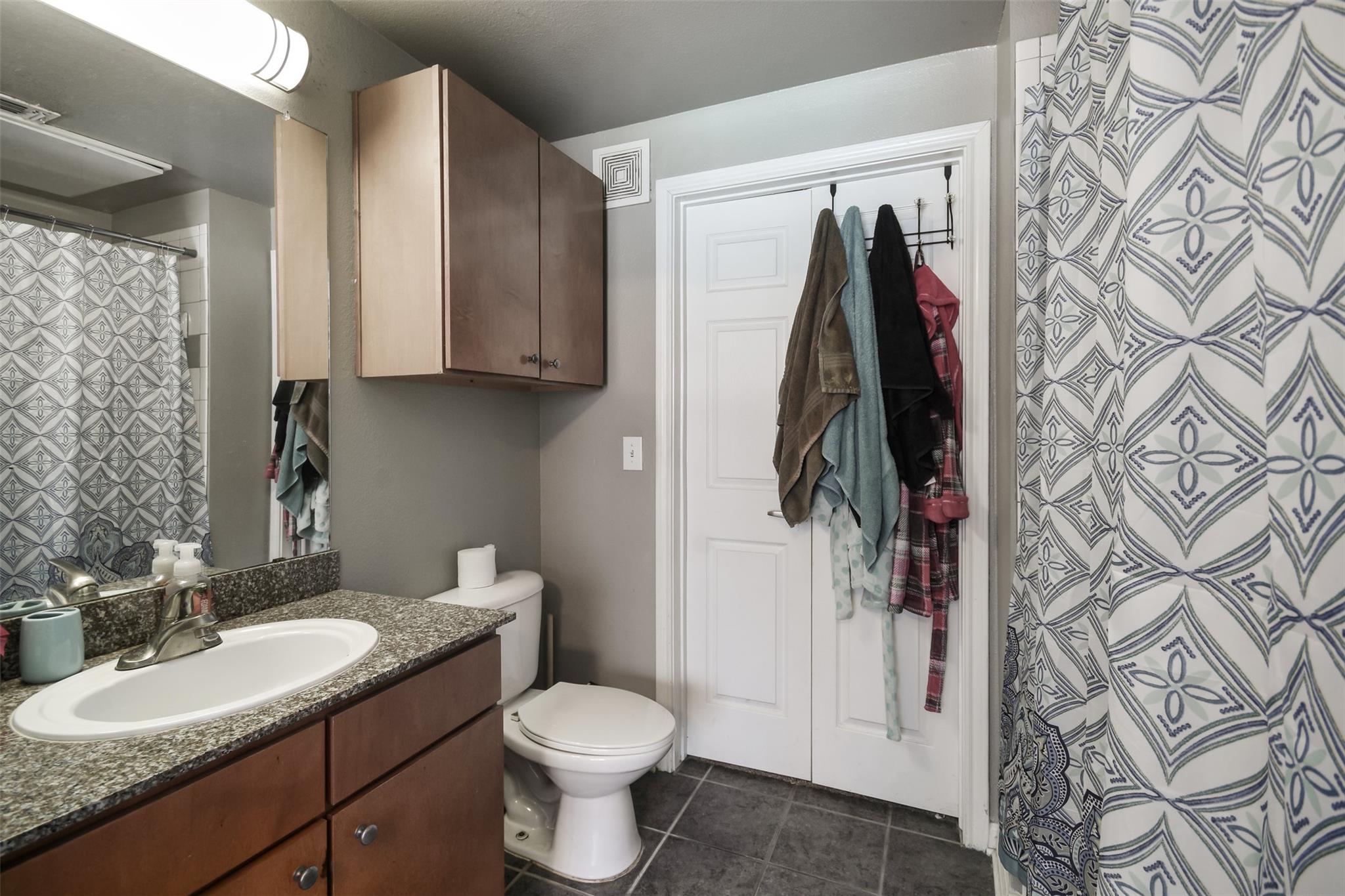 2502 Leon St # 313, Austin, TX 78705