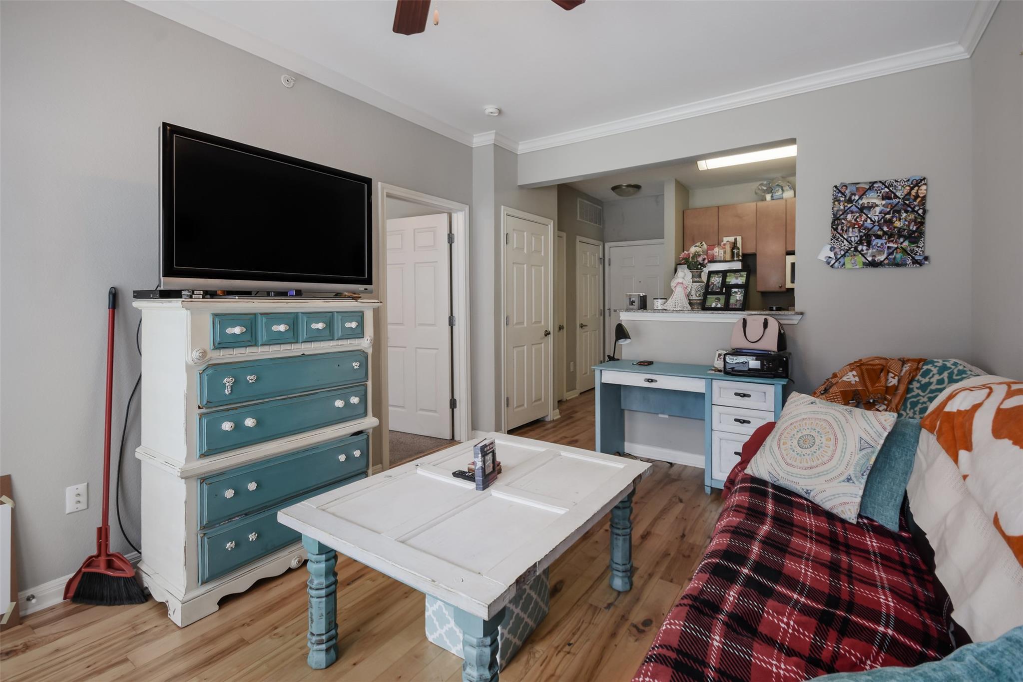 2502 Leon St # 313, Austin, TX 78705