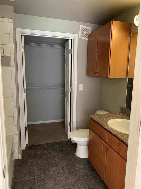 2502 Leon St # 303, Austin, TX 78705