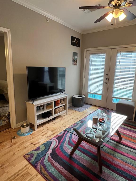 2502 Leon St # 303, Austin, TX 78705