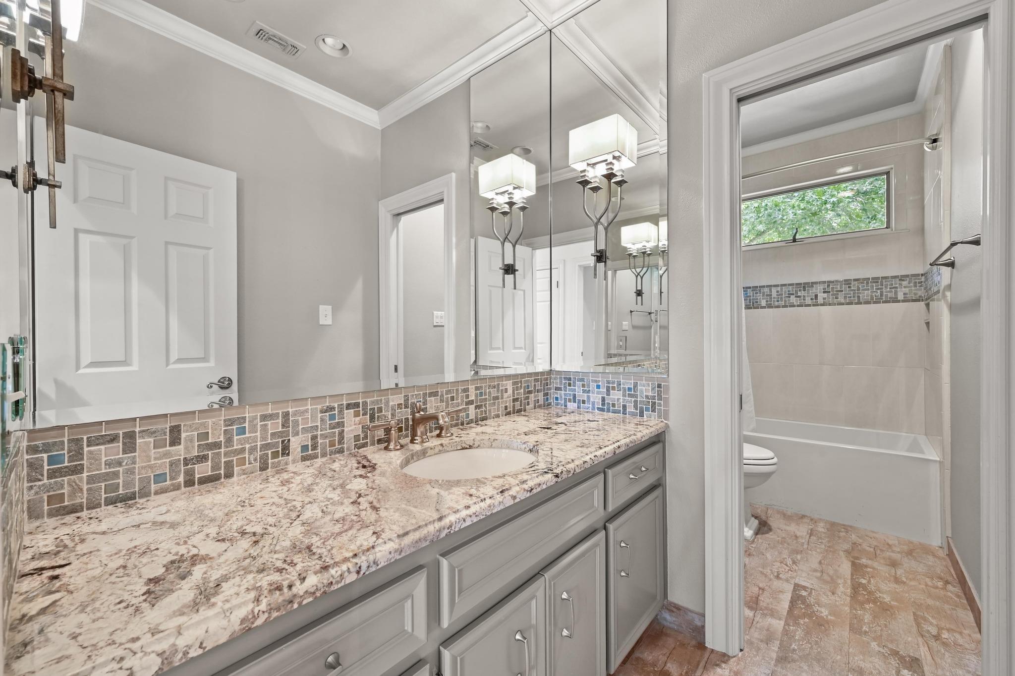 4207 Bennedict Ln, Austin, TX 78746