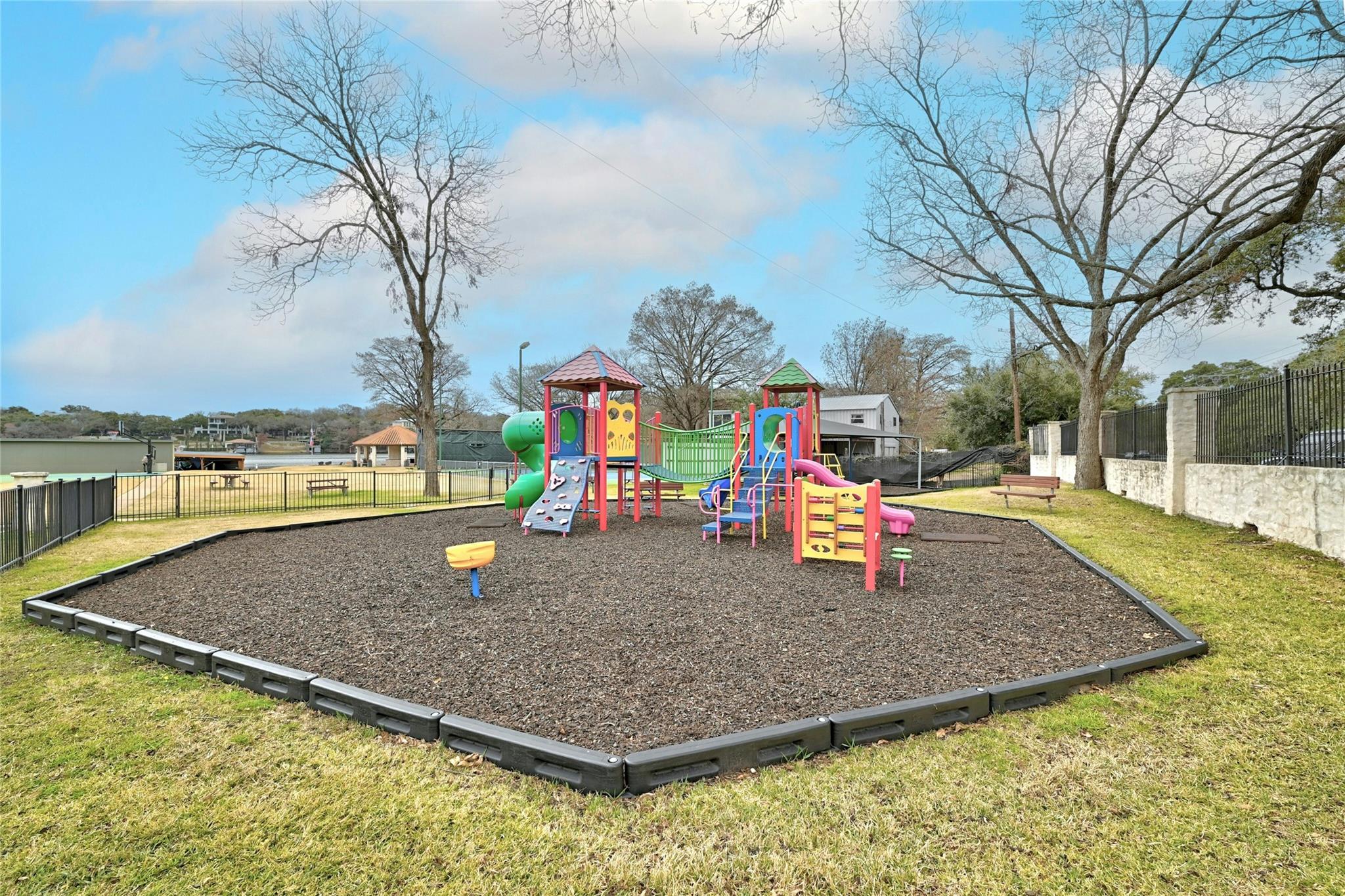 4207 Bennedict Ln, Austin, TX 78746