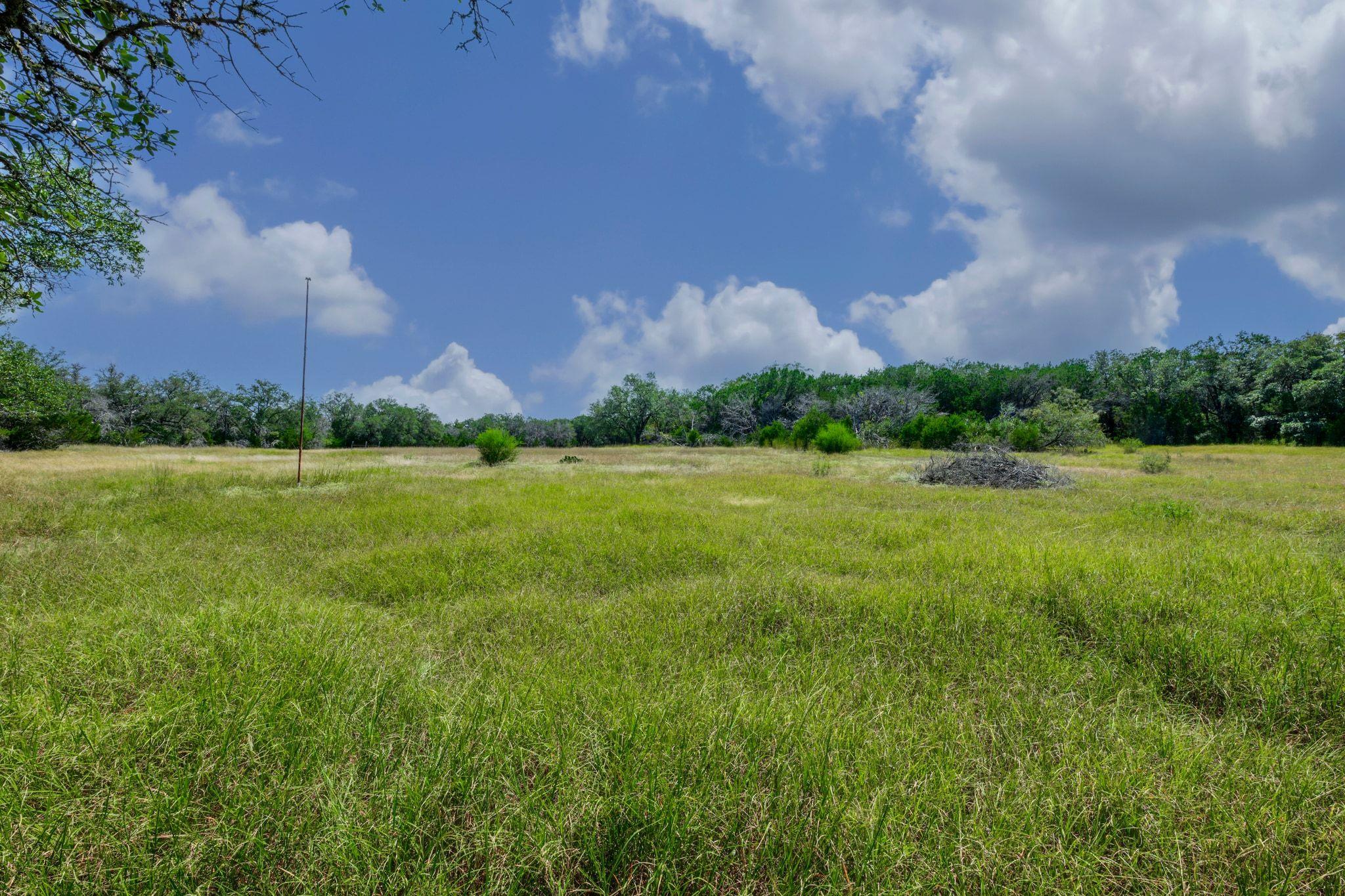 807 County Road 420, Spicewood, TX 78669