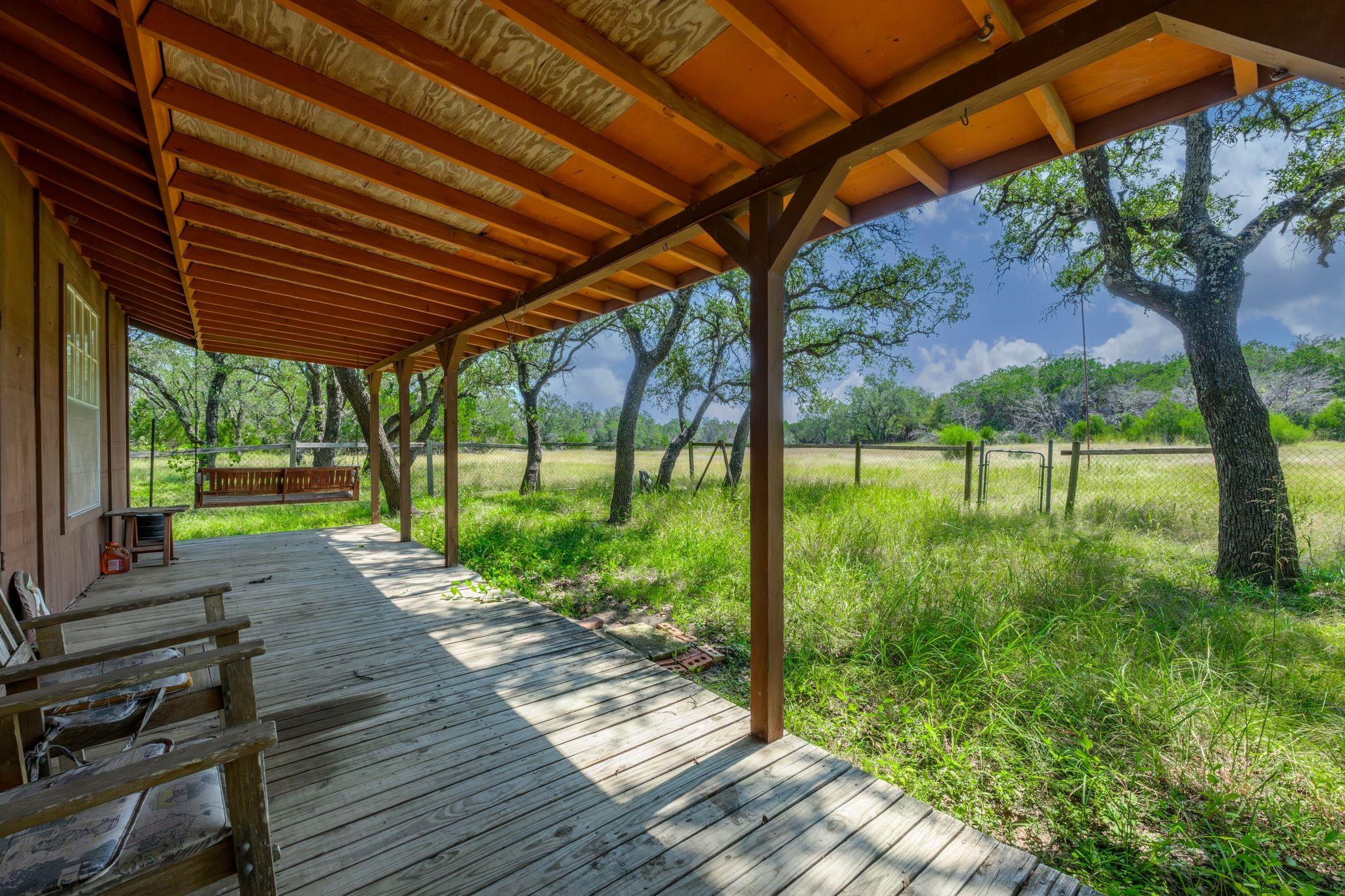 807 County Road 420, Spicewood, TX 78669